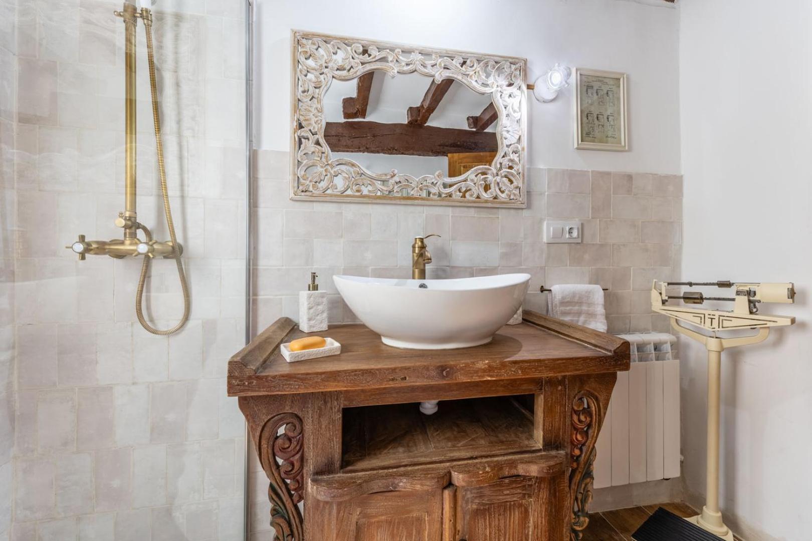 Casa Raymonde Villa Потес Екстериор снимка